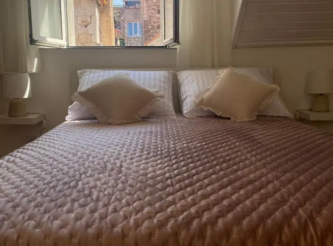 *beautiful, Centrally Located Apartment* Appartement *