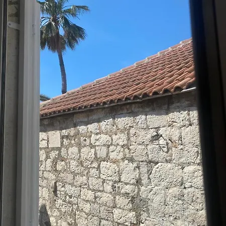 Lejlighed *beautiful, Centrally Located Apartment*