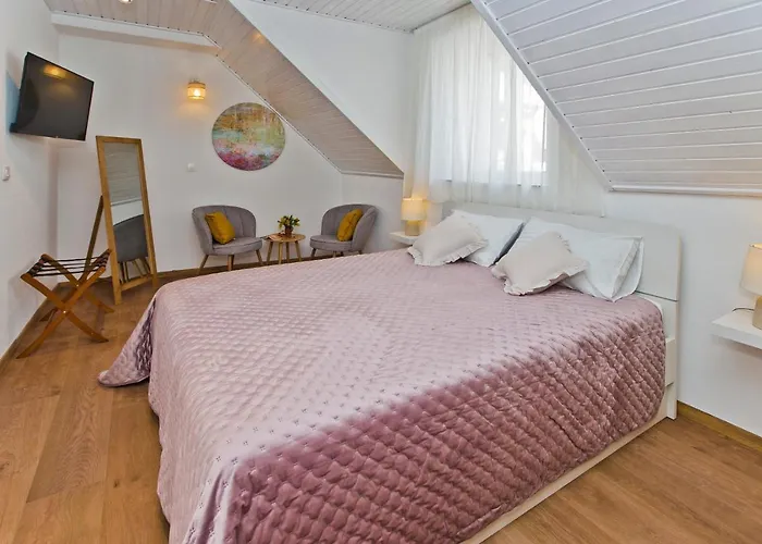 Lejlighed *beautiful, Centrally Located Apartment*