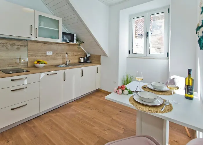 Lejlighed *beautiful, Centrally Located Apartment* Hvar Town