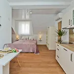 *beautiful, Centrally Located Apartment* Appartement